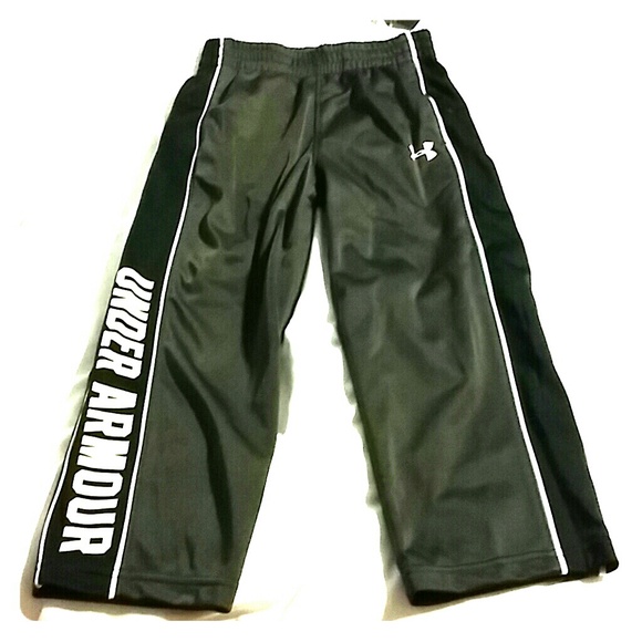 NWT little boys under Armour warm ups