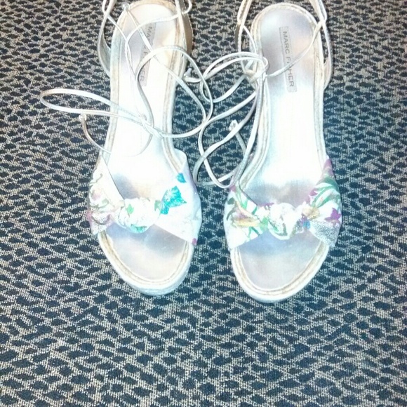 Shoes - Picture 3 of 3