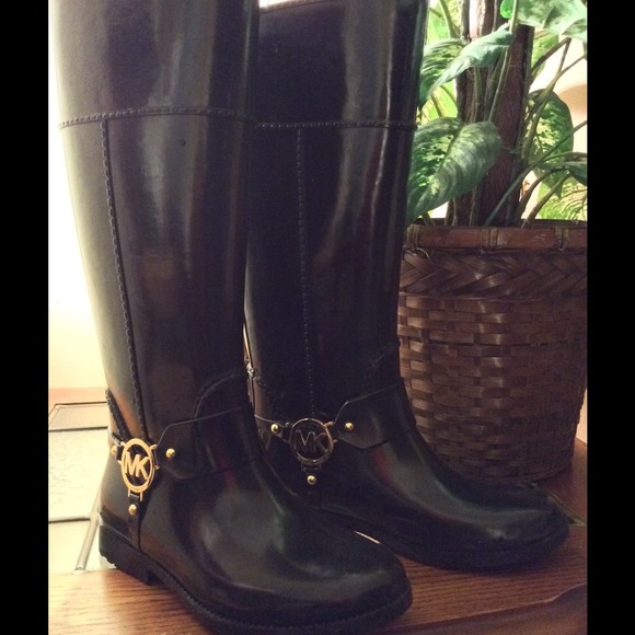 Michael Kors rain boots ➰MUST SELL➰
