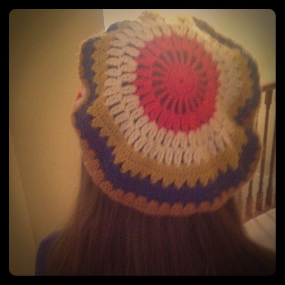 Blue,yellow,red&white Beret 💙💛❤️