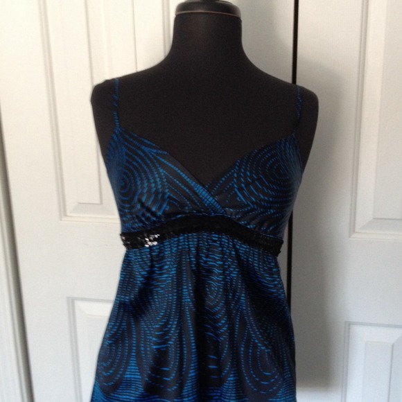 Express cobalt blue and black cami from express. - Picture 1 of 3
