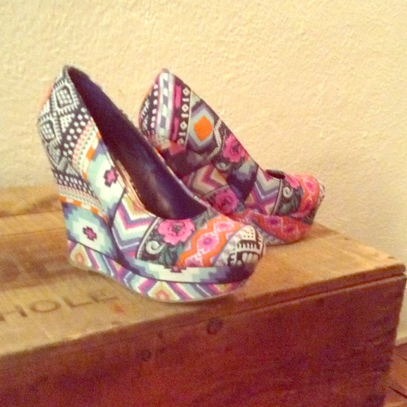 Fun multi color wedges!