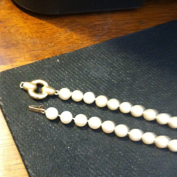 Pearl necklace real