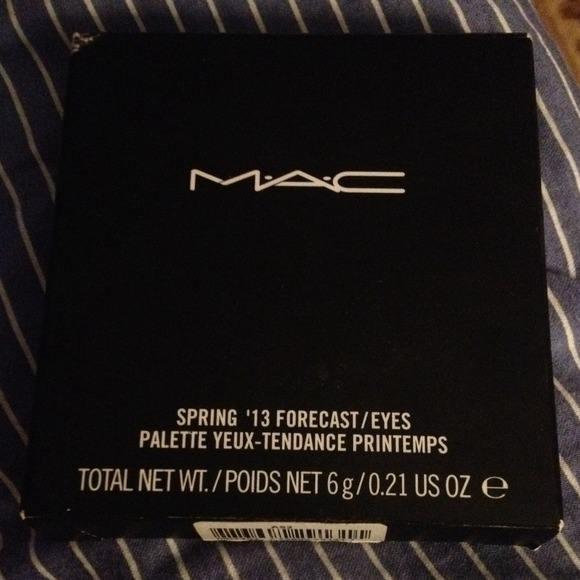 Authentic MAC eyeshadow