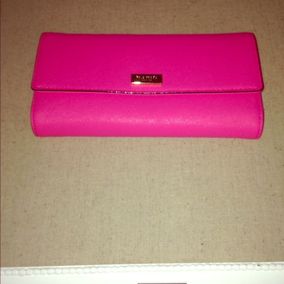 SOLD❌❌❌Kate spade wallet