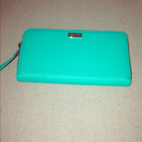 SOLD❌❌❌Kate spade wallet
