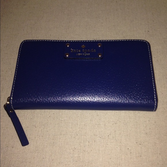 kate spade Clutches & Wallets - SOLD❌❌❌Kate spade wallet