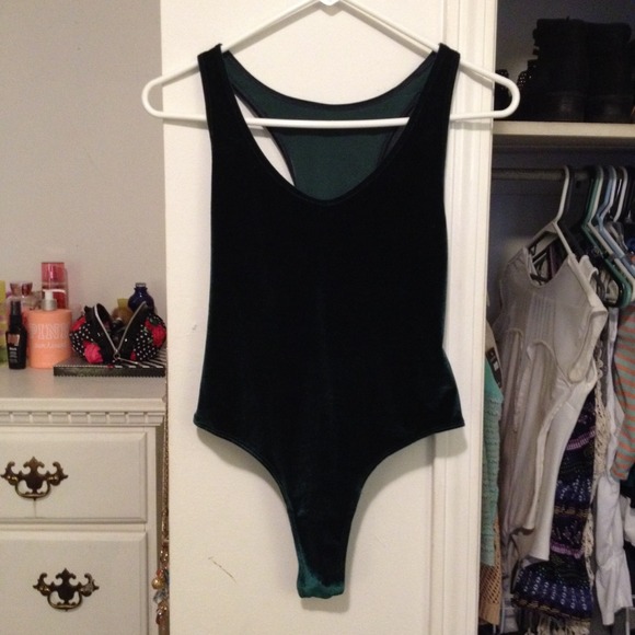 AA emerald green velvet