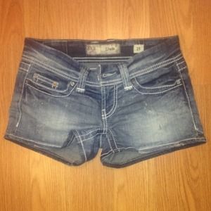 BKE denim shorts size 25