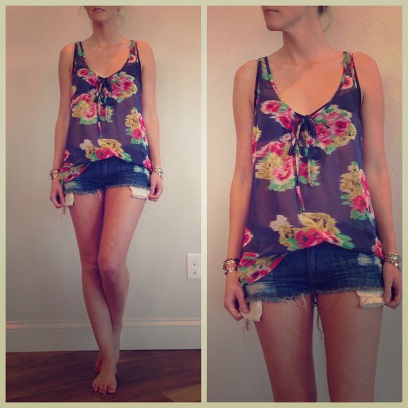 Patterson J. Kincaid floral top