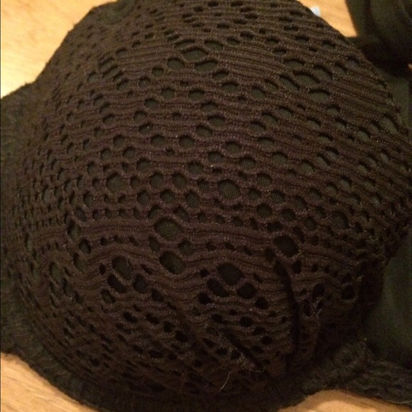 Black Victoria Secret bikini - Picture 2 of 4