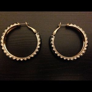✨✨SOLD✨✨Lia Sophia black and gold hoops