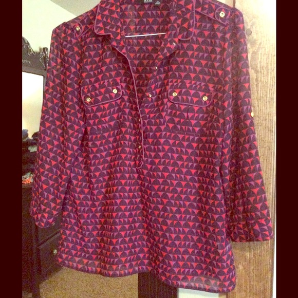 Coral and purple pattern, gold accent top!