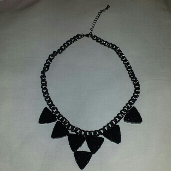 Neclace - Picture 2 of 2