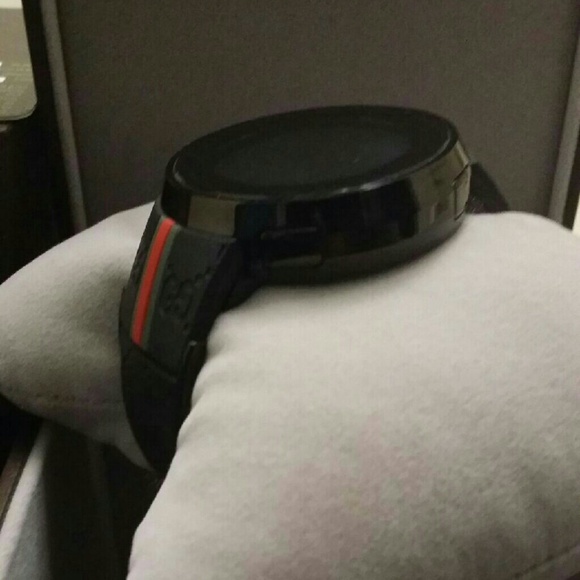 Gucci Accessories - Gucci watch