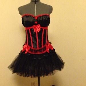 NWOT~corset top black/red satin/bows size small