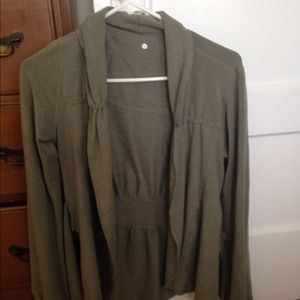 Lululemon dance pulse wrap- rare item!!