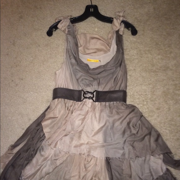 Alice + Olivia Summer party dress - Picture 1 of 4