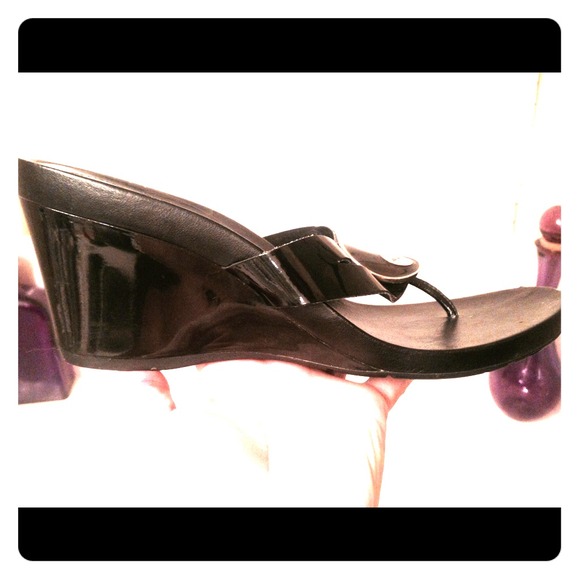 BCBG wedge sandals - Picture 1 of 4