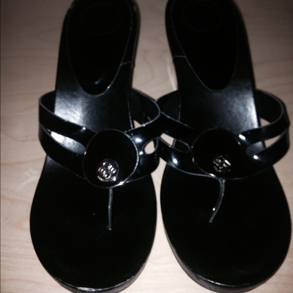 BCBG wedge sandals - Picture 2 of 4