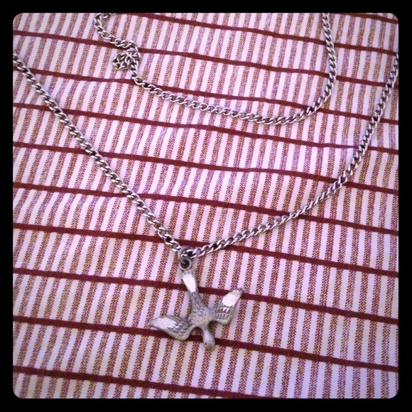 Bird necklace
