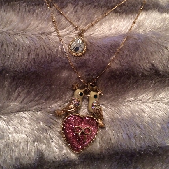 NWT Betsey Love Birds Necklace