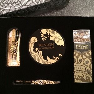 Marchesa gift set