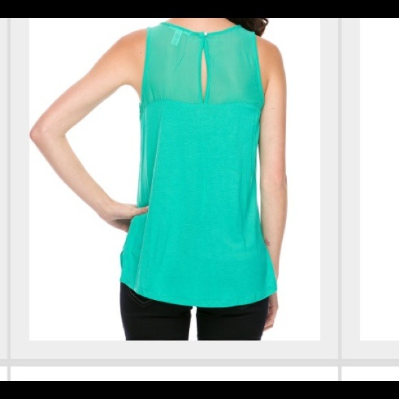 💜Spring💜  Fabulous Chiffon KeyHole Top - Picture 3 of 3