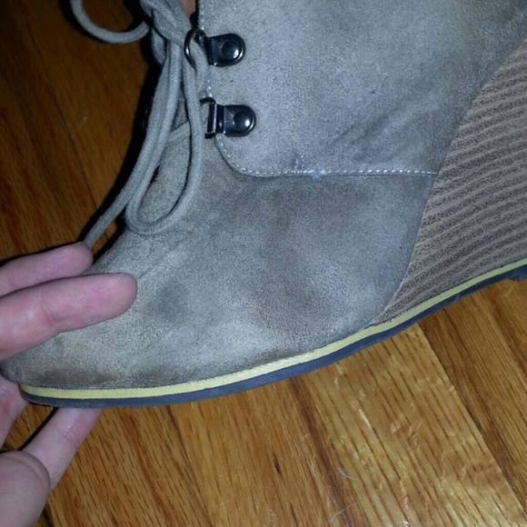 Suede booties - Picture 2 of 4