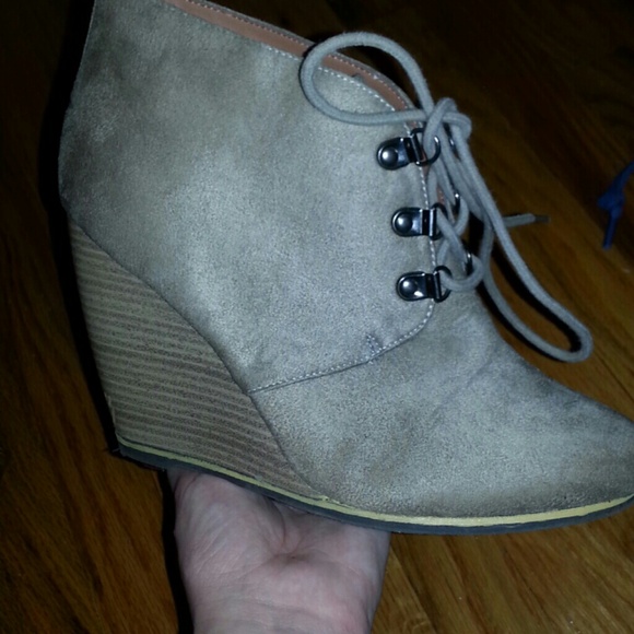 Suede booties - Picture 3 of 4