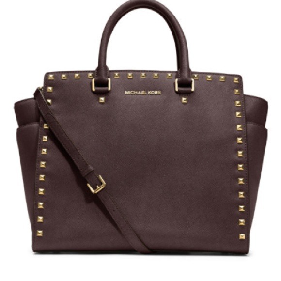 SOLD 🚫BRAND NEW MK studded Selma !