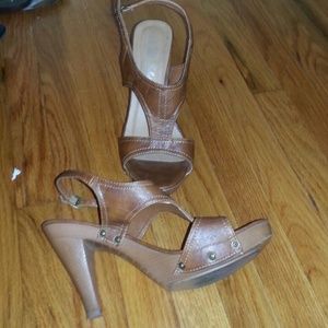 Open toe camel colored heels