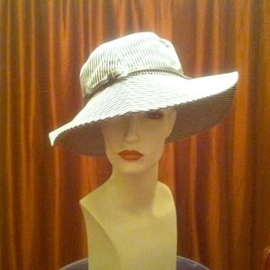 Gap Floppy Hat
