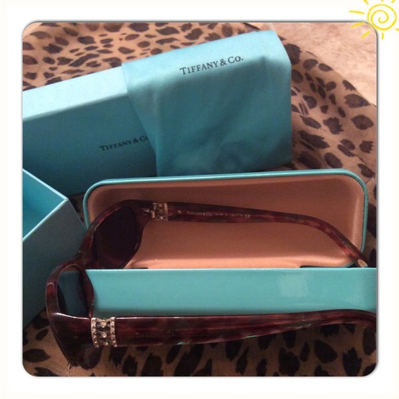Authentic Tiffany & Co. Sunglasses w/Bling - Picture 2 of 4