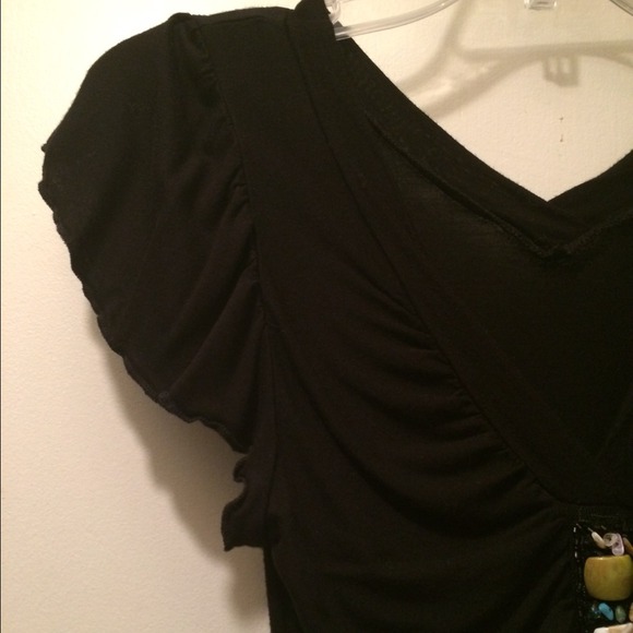 Black shirt - Picture 2 of 3