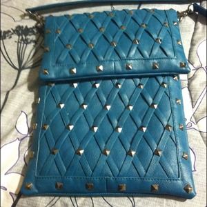 bebe cross body