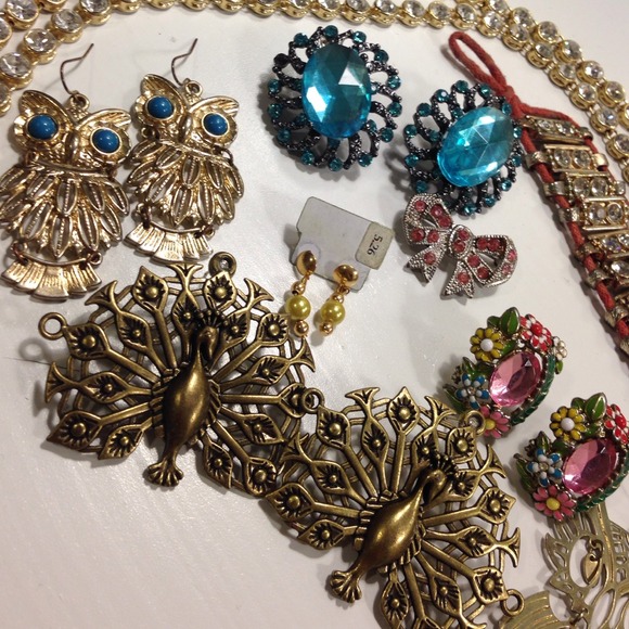 JEWELRY BUNDLE❤️ - Picture 2 of 4