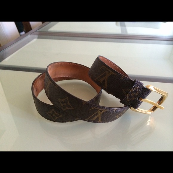 Louis Vuitton Belt worn about 3times.
