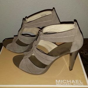 MICHAEL Michael Kors Berkley T-Strap