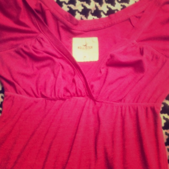 Low neckline pink shirt