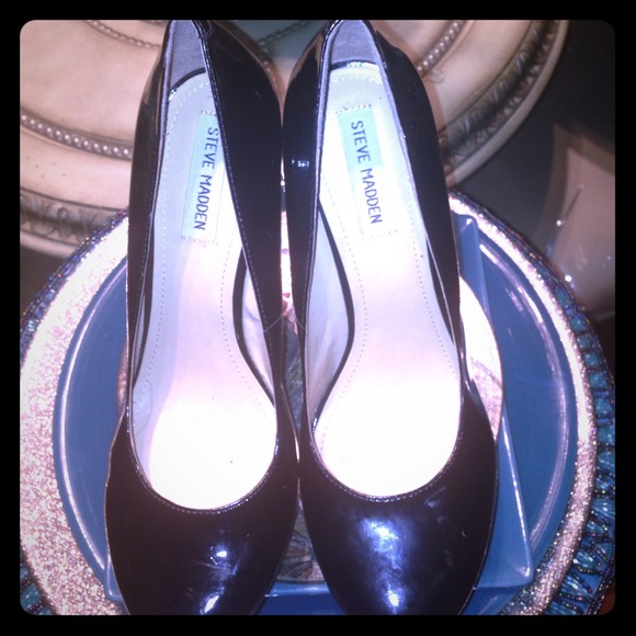 Steve Madden wedges