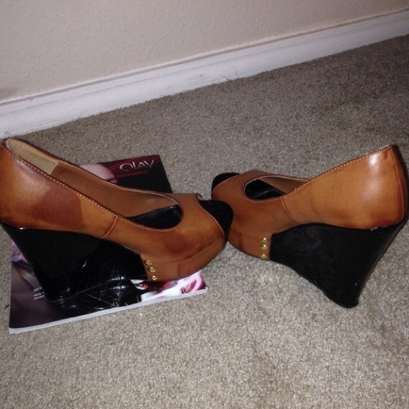Shoes - Two toned cognac & patent black wedges Shoes - Two toned cognac & patent black wedges