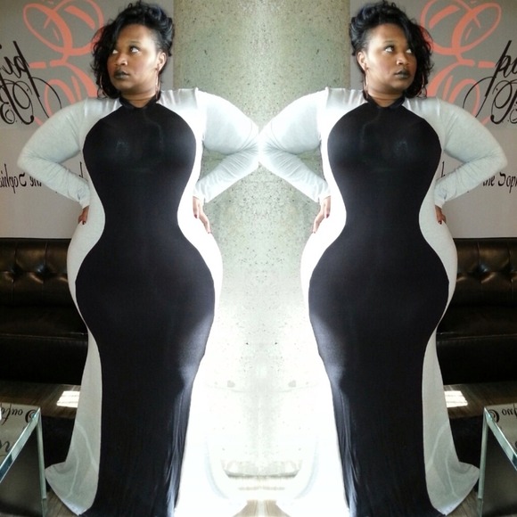 @SALE 45.00 bundled COLOR BLOCKED Maxi Dress