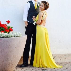 2014 Yellow Prom Dress (Price is negotiable)