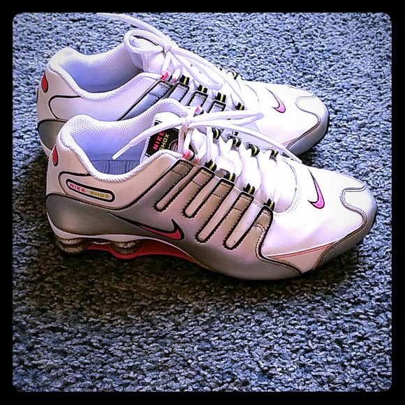 Nike Shox NZ iD