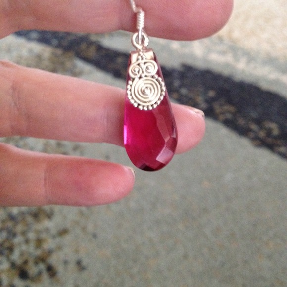 WATERY RED TEARD DROP 925 EARRINGS - Picture 2 of 3