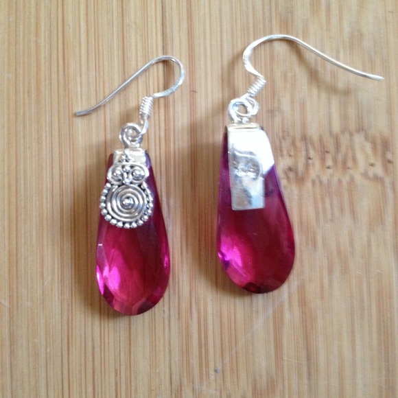 WATERY RED TEARD DROP 925 EARRINGS - Picture 3 of 3
