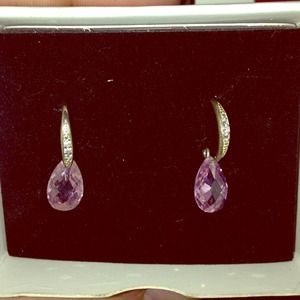 BNIB Teardrop earrings and matching necklace