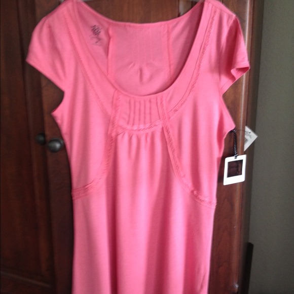Short Sleeve Jessica Simpson cotton top (NWT)
