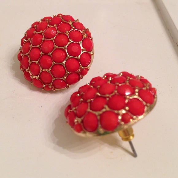 Coral and Gold Earrings - Picture 2 of 3
